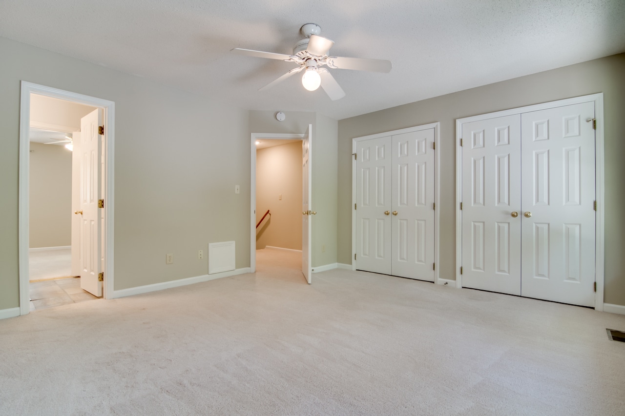 Building Photo - 68 Forest Oaks Dr