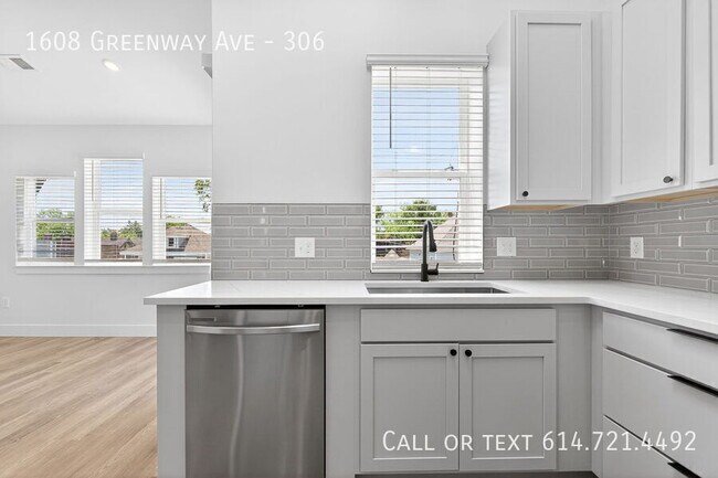 Building Photo - 1608 Greenway Ave