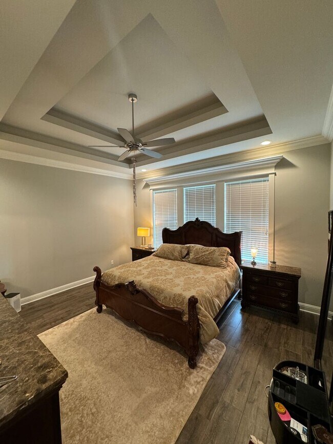 Building Photo - 629 Dumaine Dr