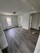 Building Photo - 2105 Sherman Ave