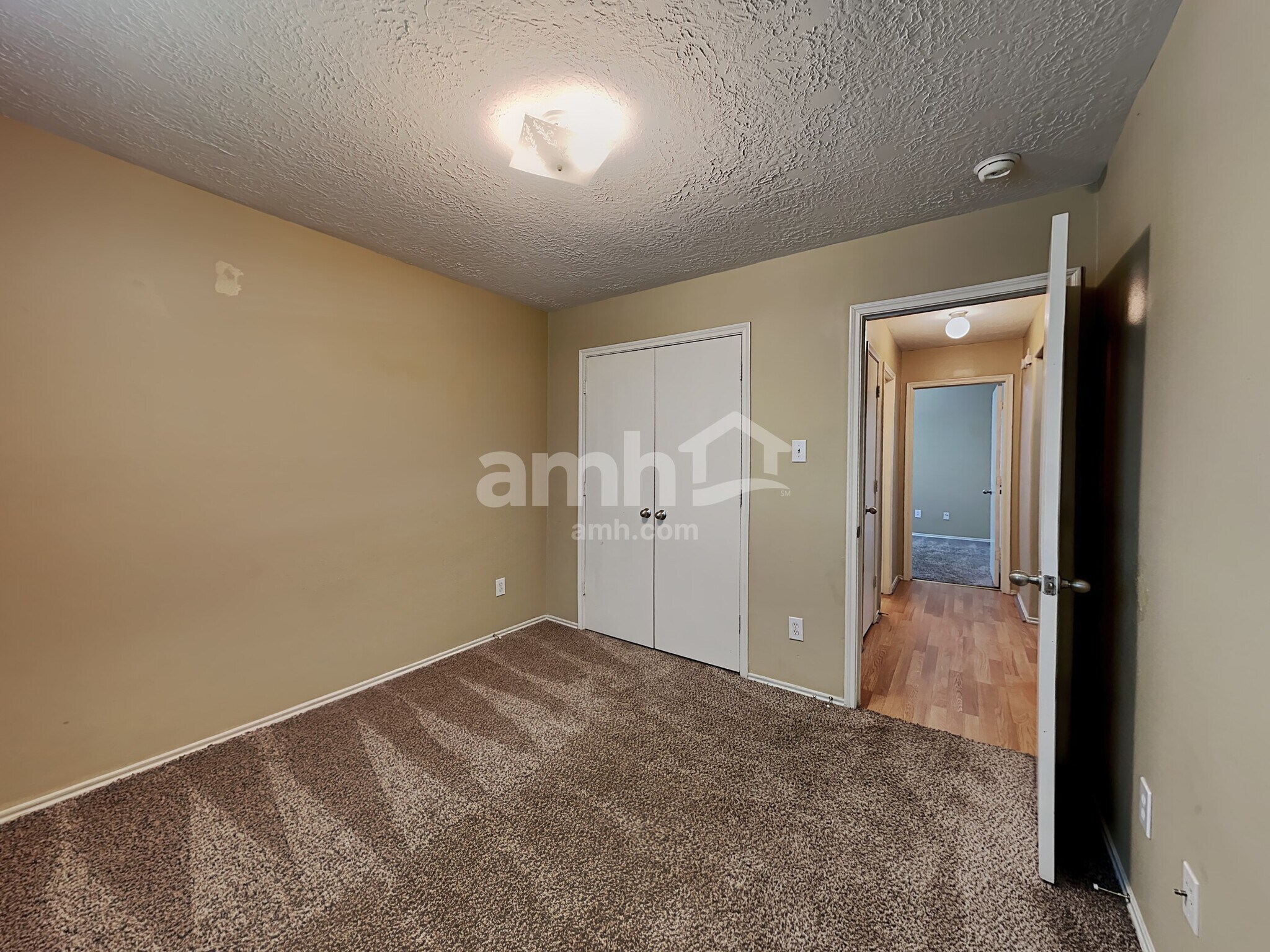 Building Photo - 9726 Gulfstream Dr