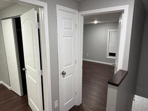 Building Photo - SR 398-400 Sunset Dr