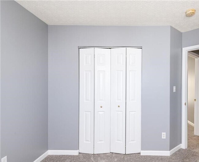 Building Photo - 3601 Empire Dr