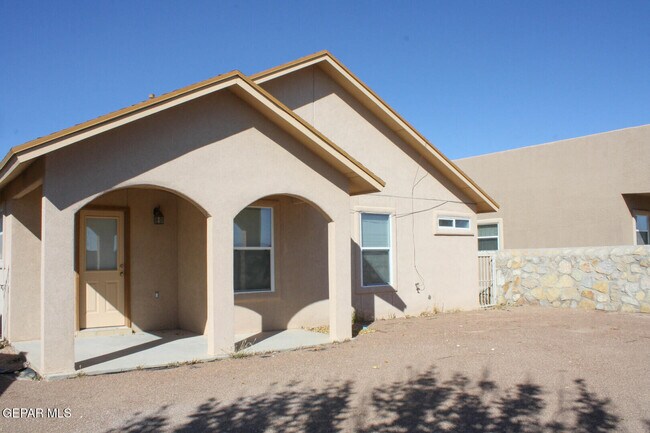 Building Photo - 14120 Robert Ituarte Dr