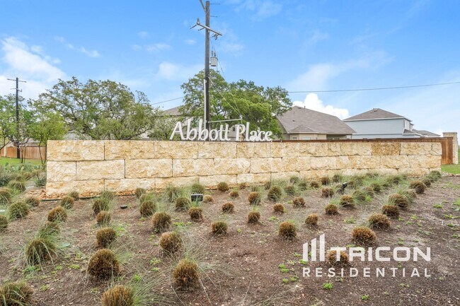 Building Photo - 13626 Paxton Blvd