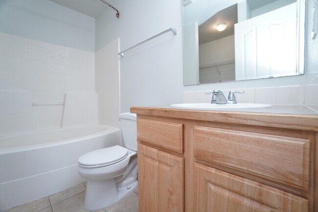 Building Photo - 16274 Silver Creek Ave