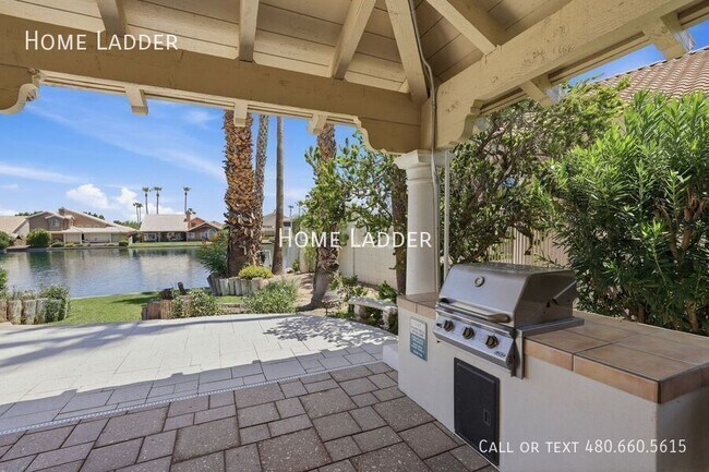 Building Photo - 514 S Marina Dr