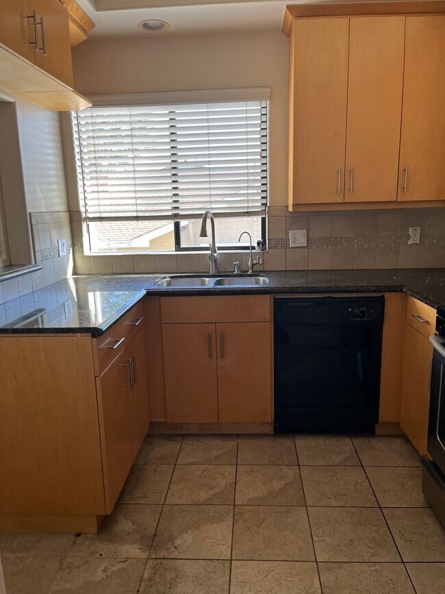 Building Photo - Spacious 2-Story Home with 2-Car Garage in San Gabriel