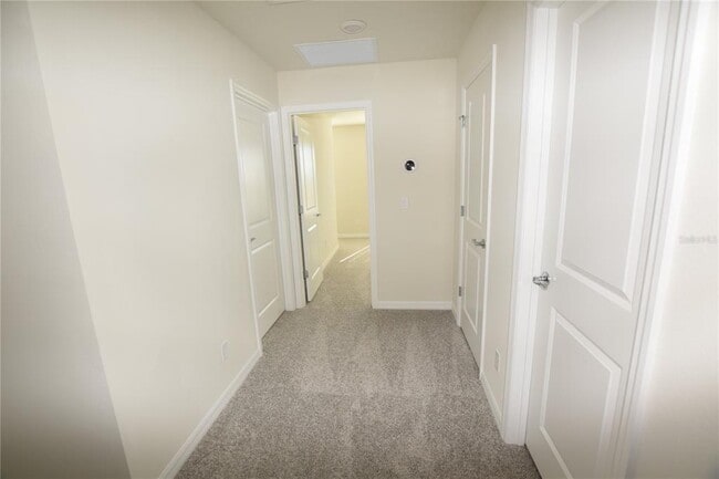 Building Photo - 5048 Holm Oak Dr