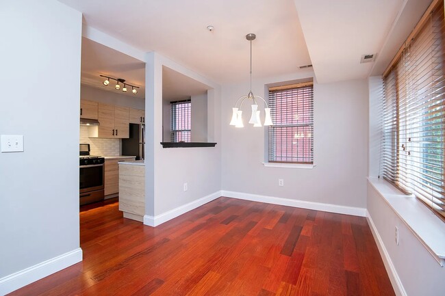 Building Photo - 1708 9th St NW