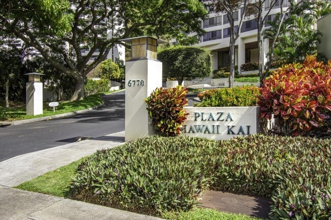 Building Photo - 6770 Hawaii Kai Dr