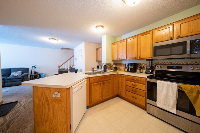 Building Photo - 17431 Glacier Wy