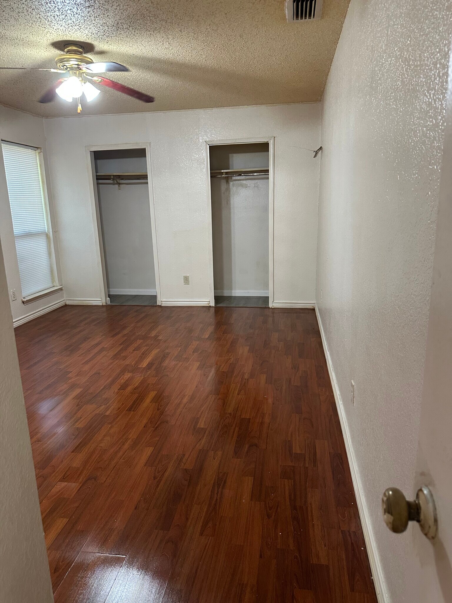 Building Photo - 1513 Lavendale Ln