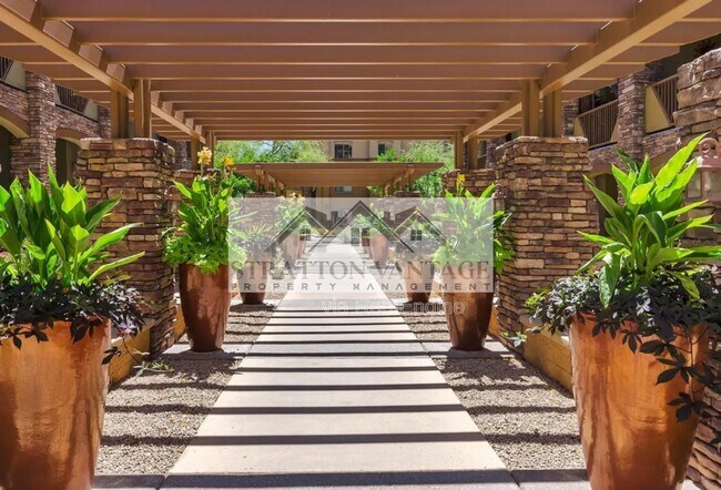 Building Photo - 5350 E Deer Valley Dr