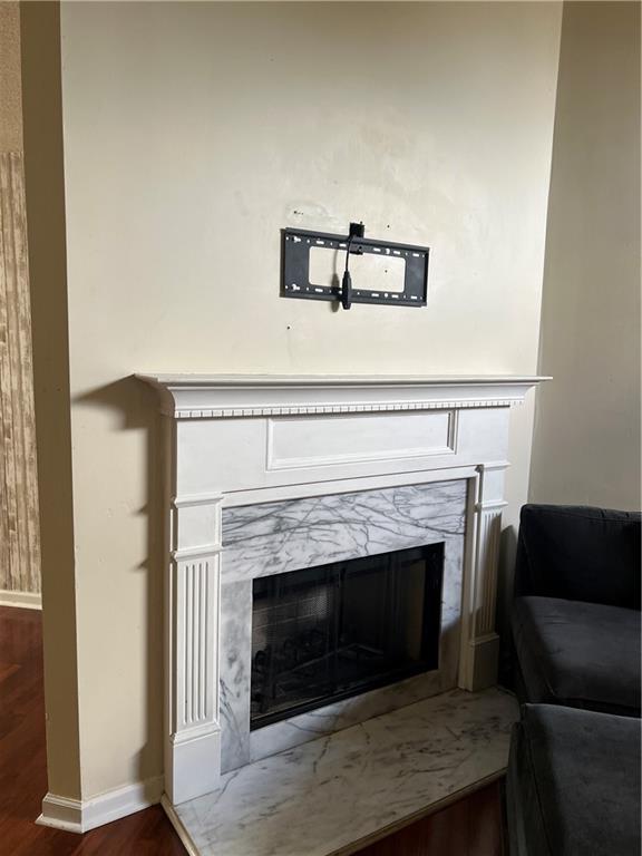 Building Photo - 400 Gresham Dr