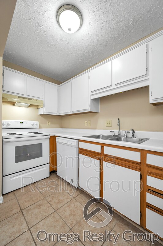 Building Photo - 156 Patton St W