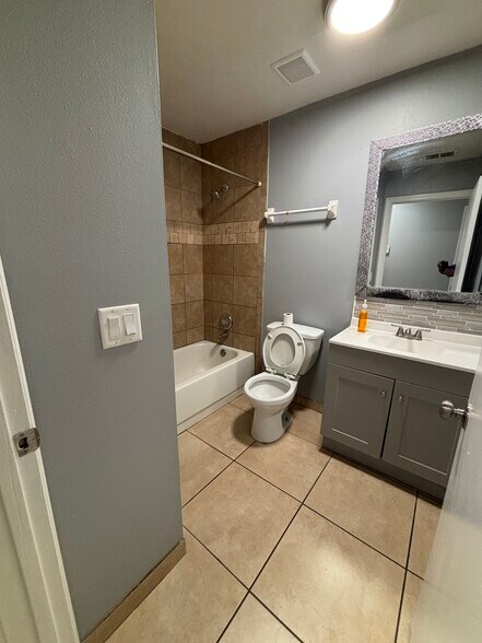 Building Photo - 452 Apopka Hills Cir