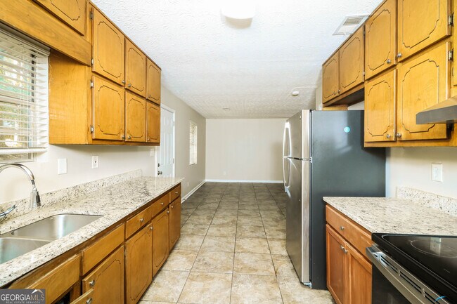 Building Photo - 5850 Bearing Way