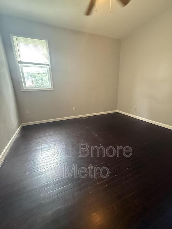 Building Photo - 4021 Carlisle Ave