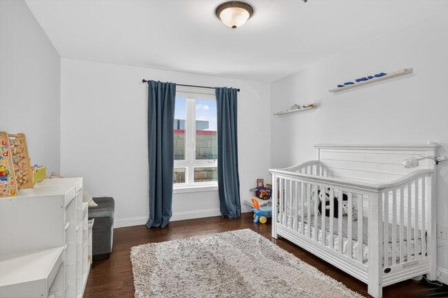 Building Photo - 24 Arsenal St