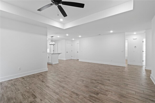 Building Photo - 4206 SW Adams Rd