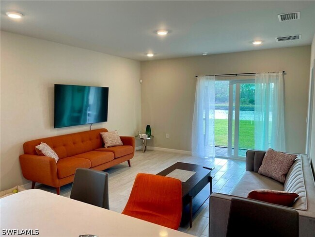 Building Photo - 11210 Sunset Preserve Dr