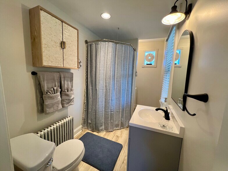 Building Photo - 157 Baileyville Rd