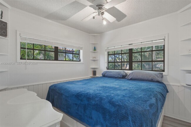 Building Photo - 11621 NW 58th Pl