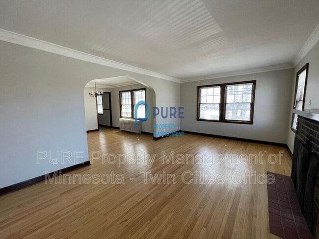 Building Photo - 4729 Chicago Ave