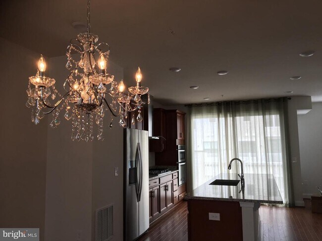 Building Photo - 22591 Amendola Terrace