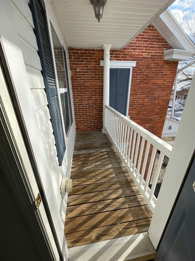 Building Photo - 2 Bed 2 Bath Townhouse In Mountville