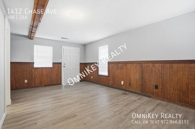 Building Photo - 1412 Chase Ave