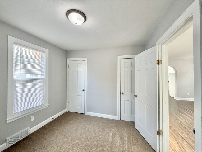 Building Photo - 1306 Copeland Ave