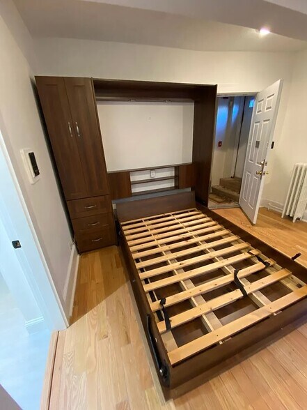 Building Photo - 458 Beacon St