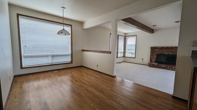 Building Photo - 15520 SE 50th St