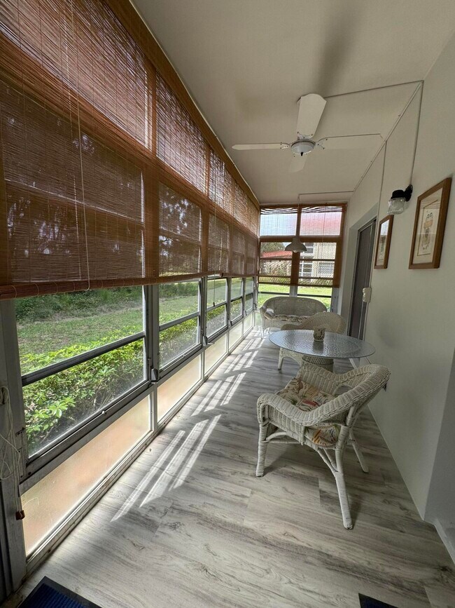 Building Photo - 48 Woodland Dr