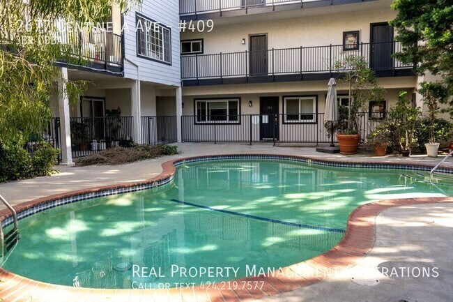 Building Photo - 2677 S Centinela Ave