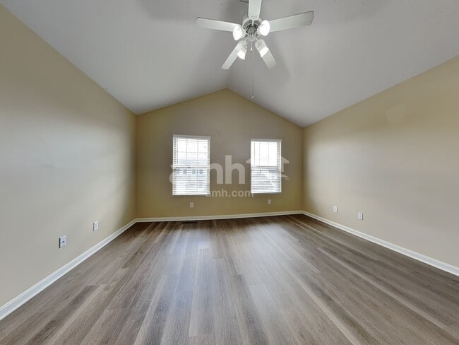 Building Photo - 10654 Sinclair Dr