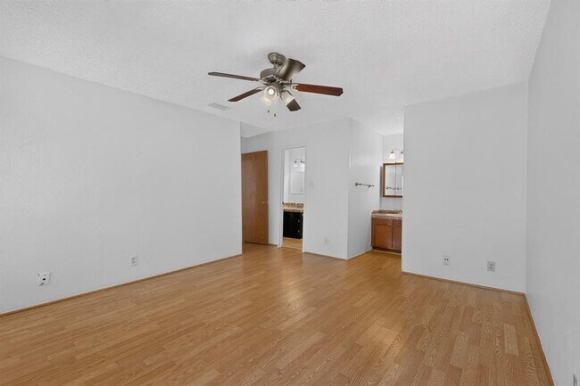 Building Photo - 8418 Fathom Cir