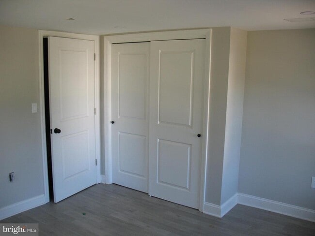 Building Photo - 1804-6 Kings Hwy