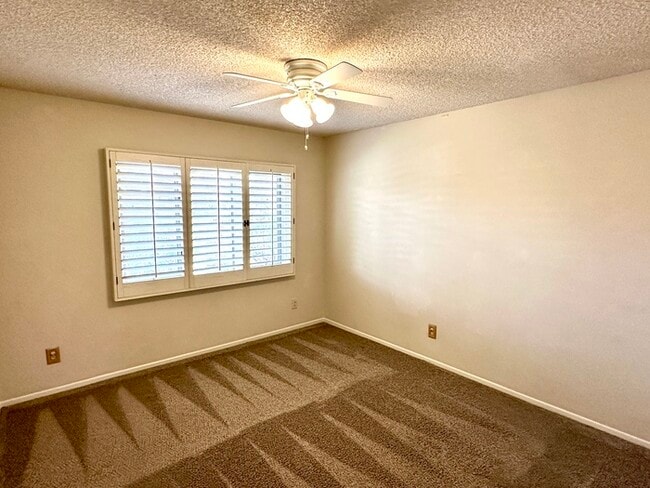 Building Photo - Stunning McCormick Ranch home