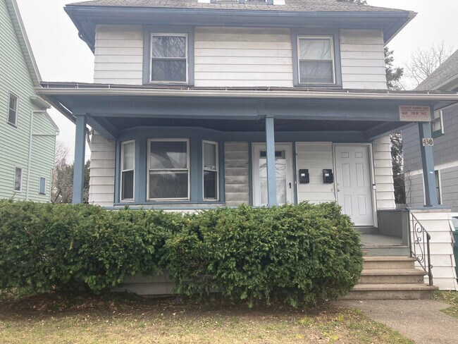 Primary Photo - 430 Ridgeway Ave