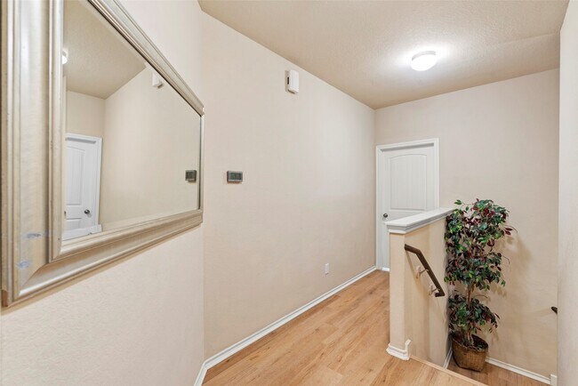 Building Photo - 3418 Bainbridge Hill Ln