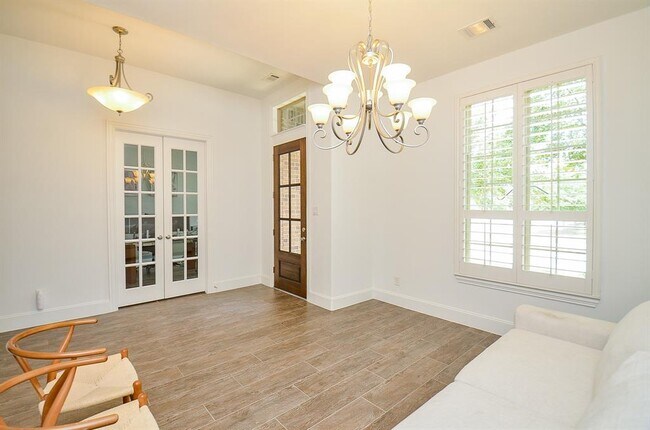 Building Photo - 27522 Blackstone Canyon Ln