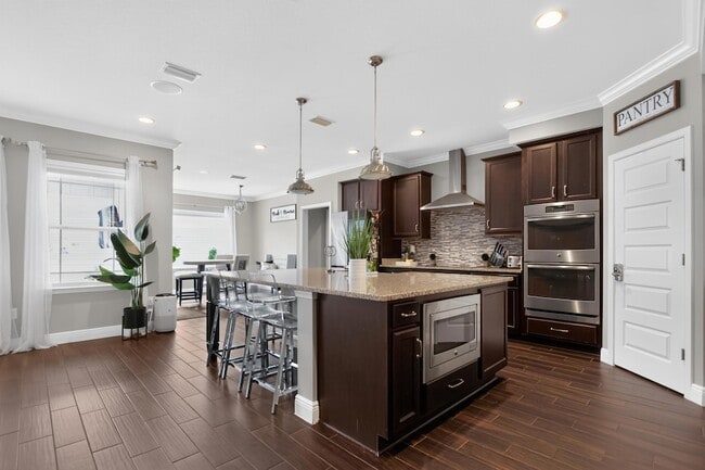 Building Photo - 5522 Frontier Dr