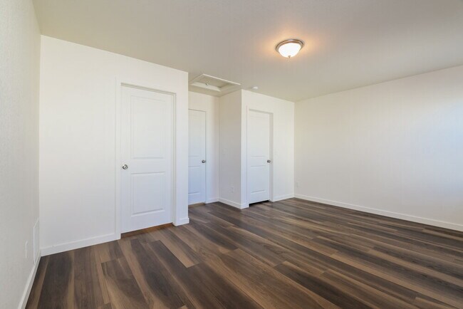 Building Photo - 4724 N Tower Ct