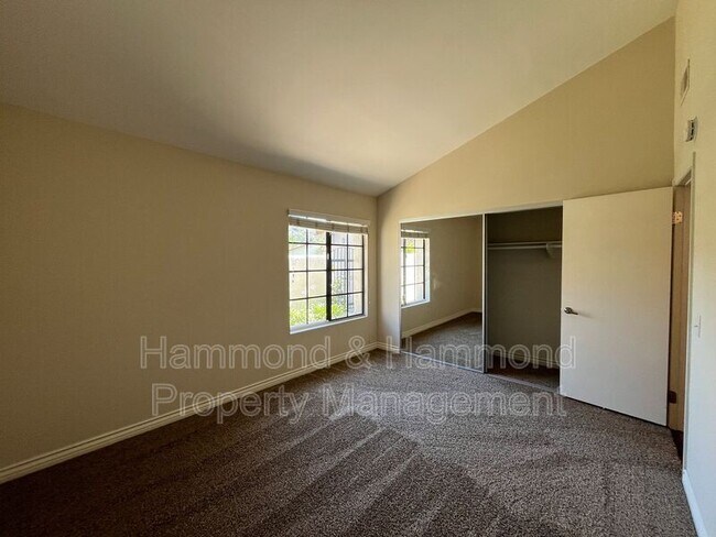 Building Photo - 316 Pebble Beach Dr