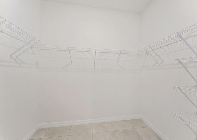 Building Photo - 4008 NW 48th Ter Rd