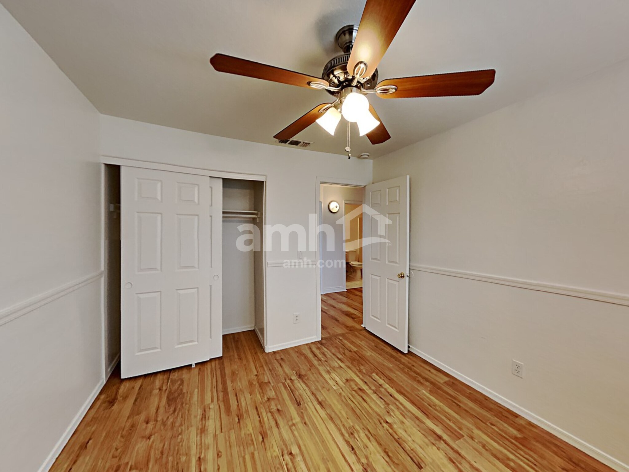 Building Photo - 9107 E Fairfield St