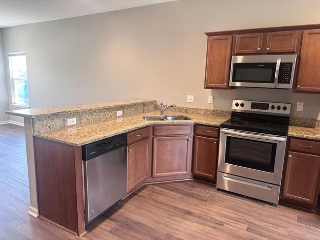 Building Photo - 2 Bed | 2 Bath | 1 Car Garage; Single Level Attached Villa in Blue Springs